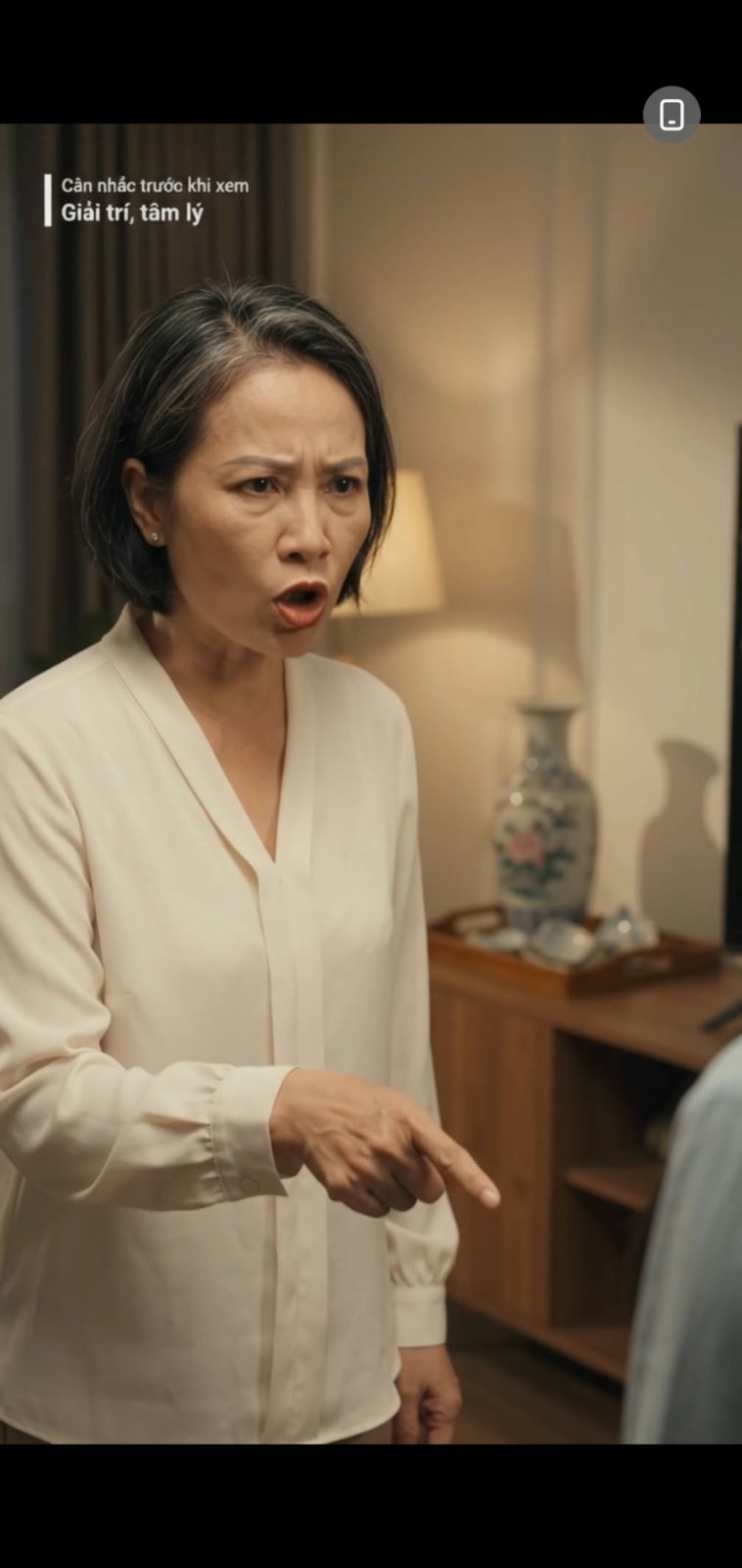 TRỌN BỘ : Mẹ Chồng Làm Vỡ Bình, Bắt Con Dâu Quỳ Nhận Lỗi “Quỳ Xuống!” — Câu Nói Khiến Con Dâu Không Còn Nhịn Nữa